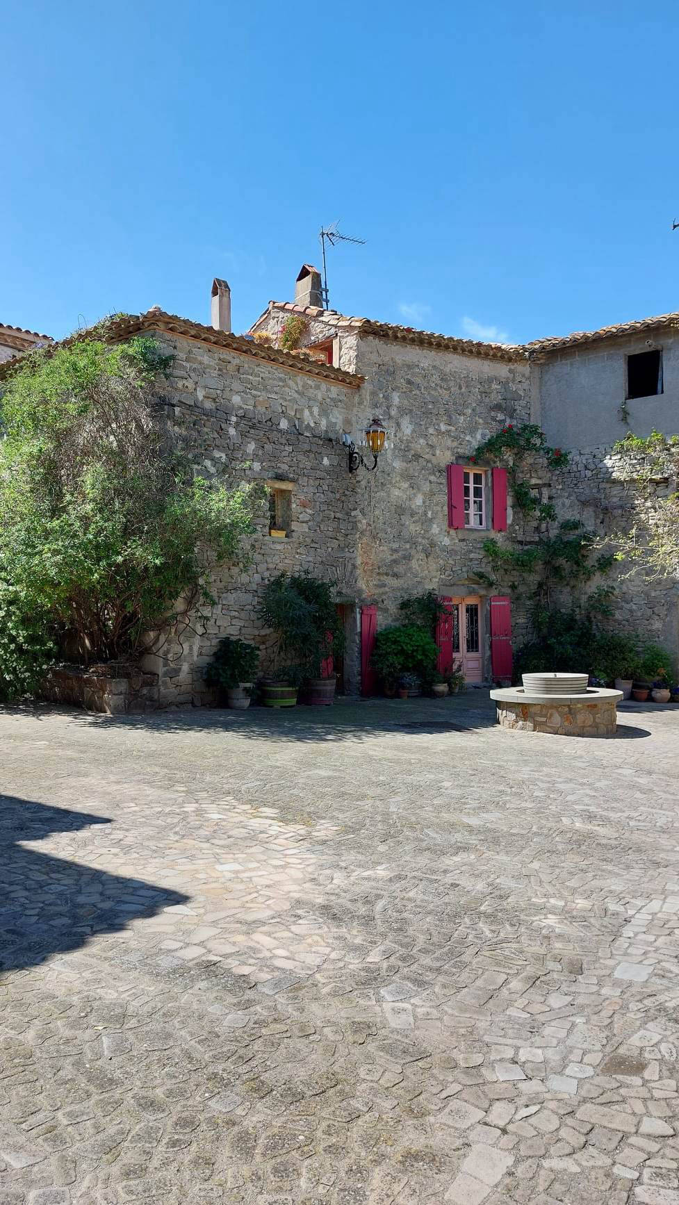 La place de l'église