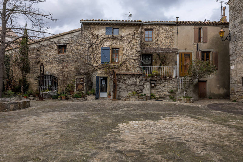La place de l'église