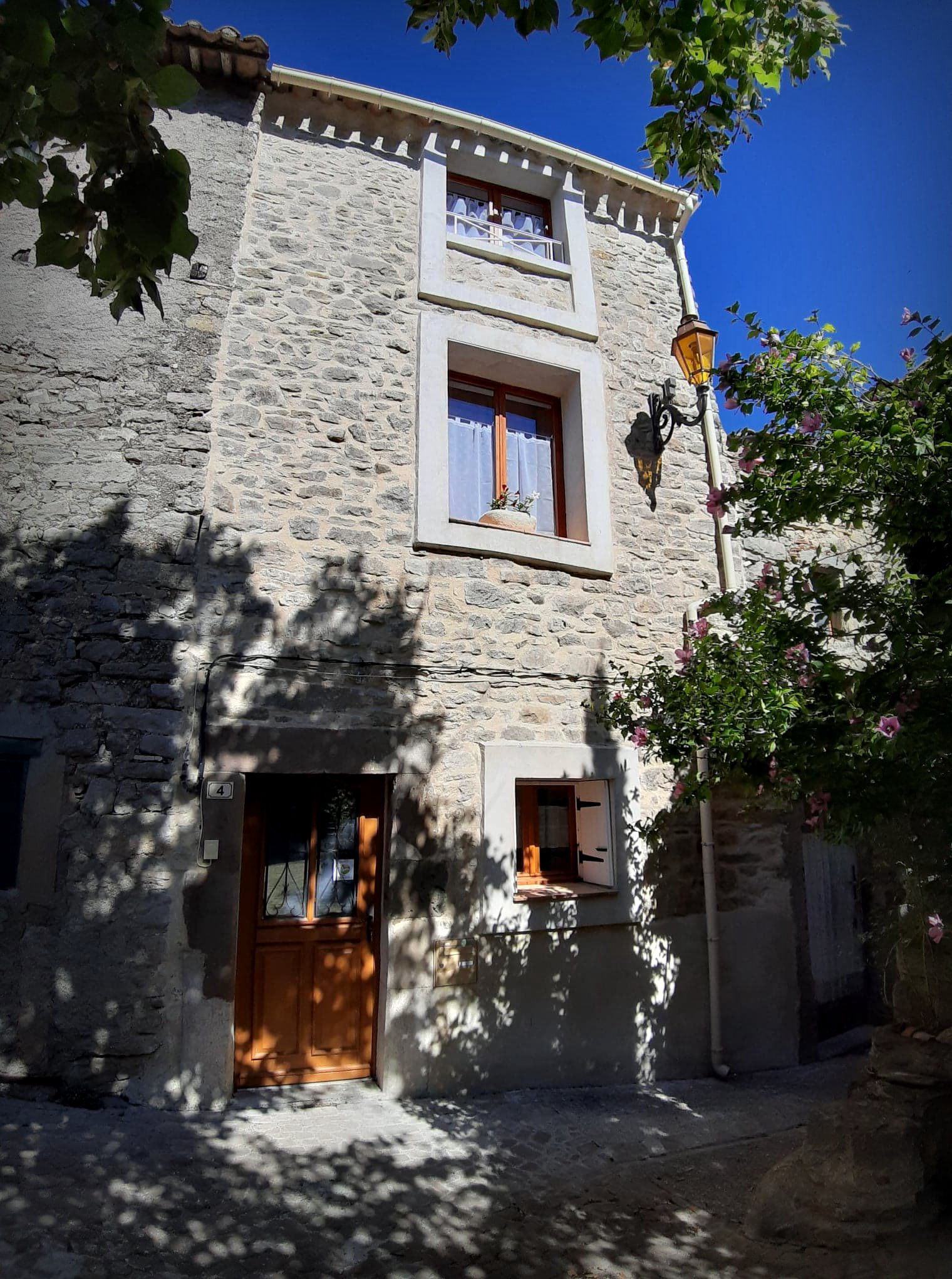 Le Petit Bussac - Aigne